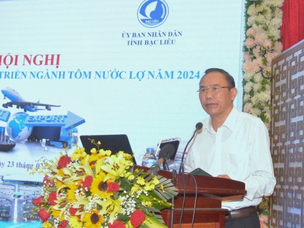 Thứ trưởng Phùng Đức Tiến phát biểu tại hội nghị ngành tôm nước lợ 2024